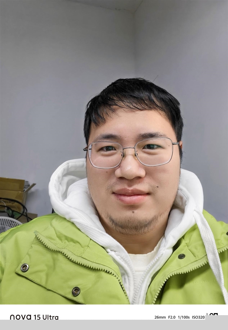 前后双红枫上阵 华为nova 15 Ultra全面评测:年轻人的影像轻旗舰!