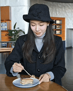 荣耀500使用体验分享：果味十足的轻薄人像神器