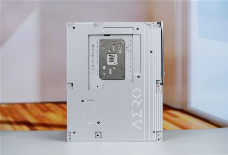 实木元素亮眼！技嘉X870E AERO X3D WOOD主板评测：顶级性能搭配全新设计 DIY审美新高度