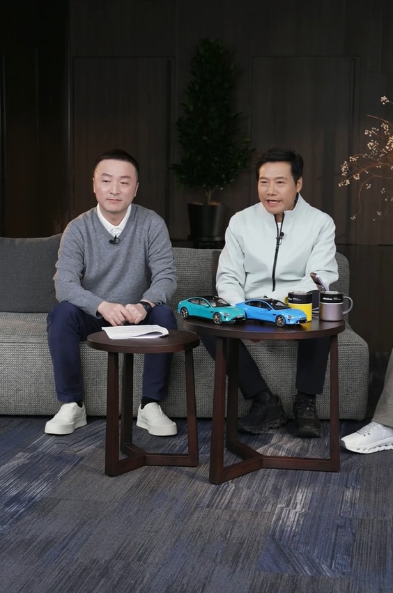 雷军首度回应近期 KOL 接触事件：核心并非批评小米，严重性在于他一直攻击、诅咒米粉