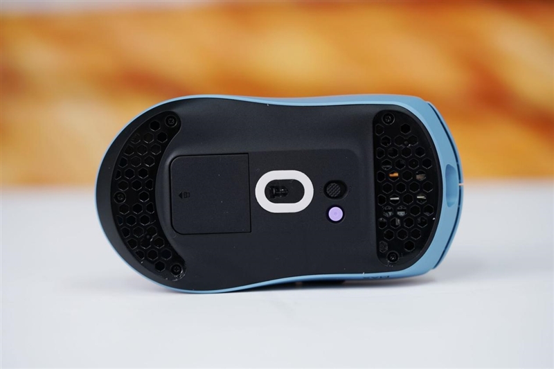 最快续航最久的XM模具 雷柏 VT0/VT0 Max鼠标实测:这是目前最均衡的轻量化旗舰