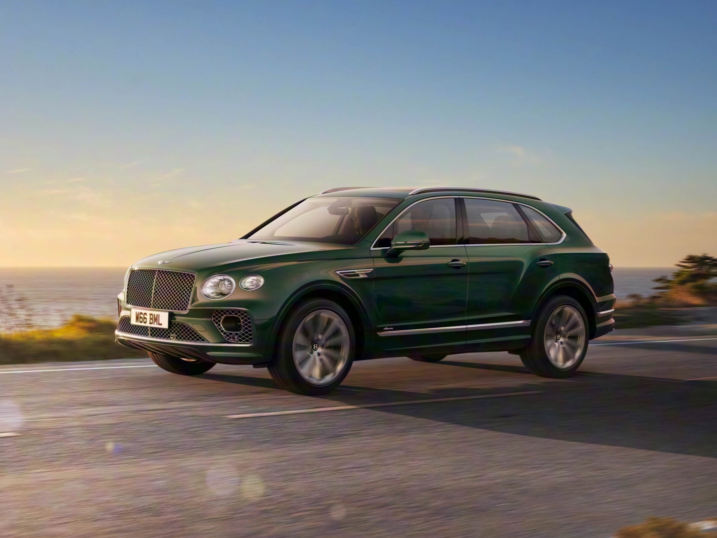 大众召回 64 辆进口宾利添越混动汽车：动力电池存在过热风险