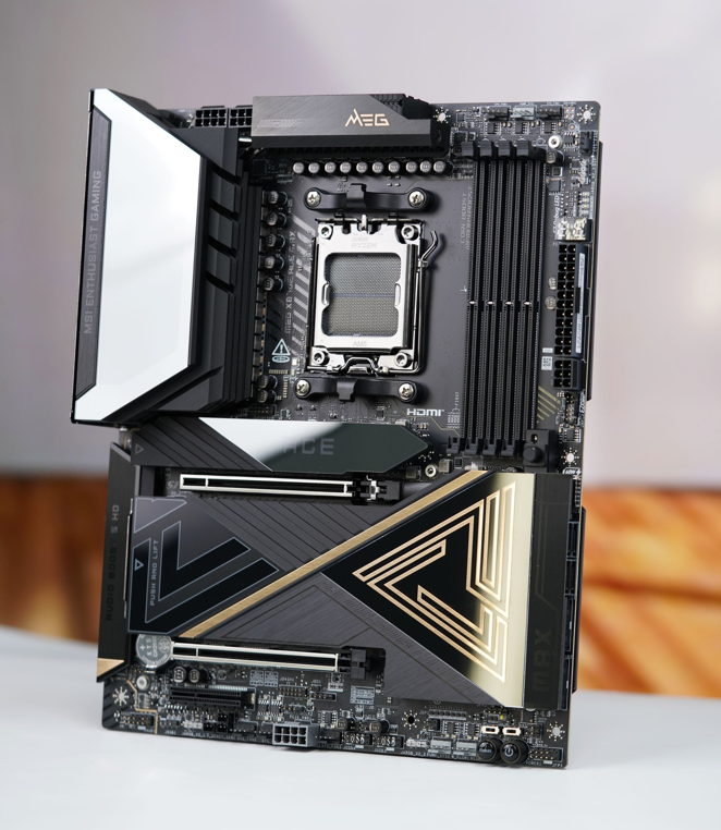 媲美超神板的ACE战神板！微星MEG X870E ACE MAX评测
