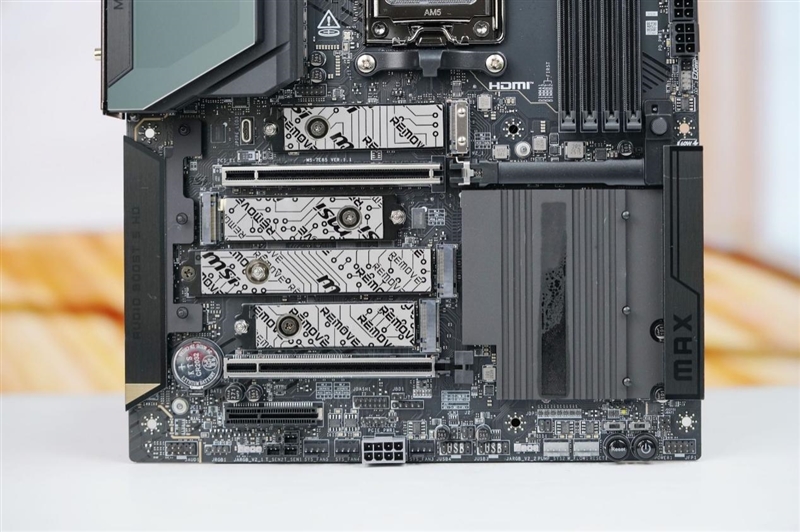 媲美超神板的ACE战神板！微星MEG X870E ACE MAX评测