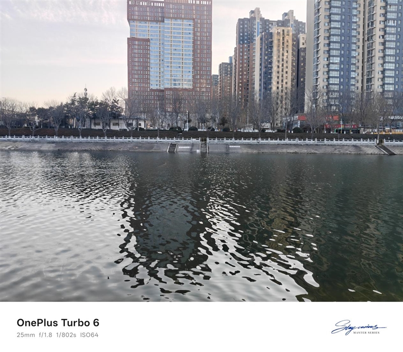 骁龙8s风驰版+满帧游戏！ 一加Turbo 6全面体验评测：2K档性能续航的双越级卷王！