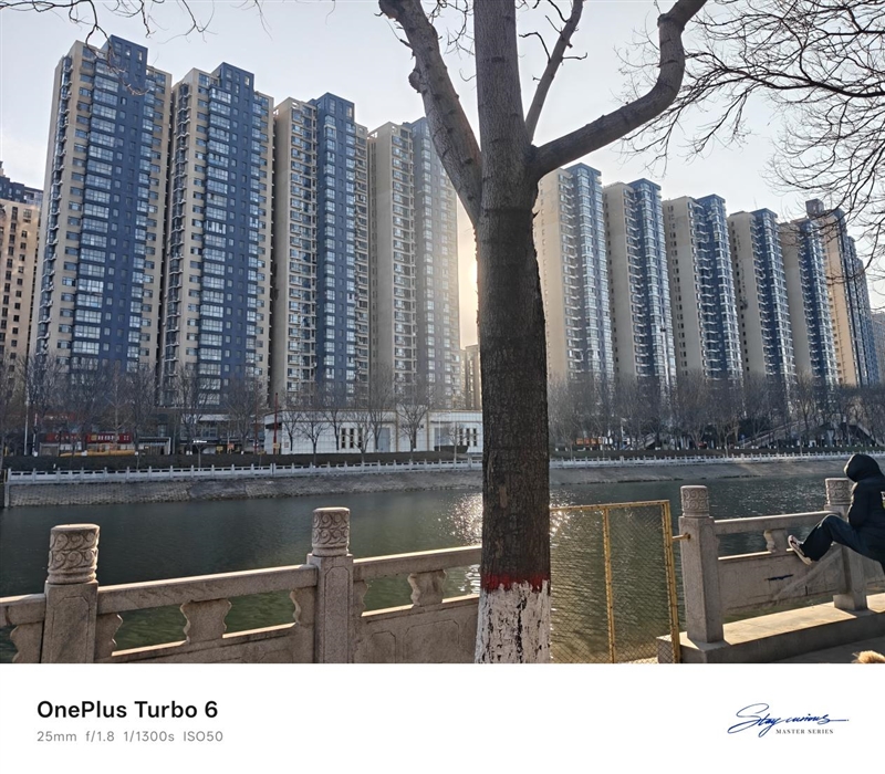 骁龙8s风驰版+满帧游戏！ 一加Turbo 6全面体验评测：2K档性能续航的双越级卷王！