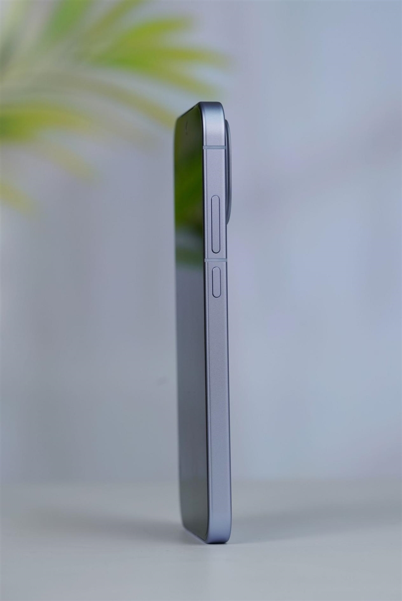 满杯实力无需取舍!iQOO Z11 Turbo评测:第五代骁龙8+Q2独显 新的中端性能王