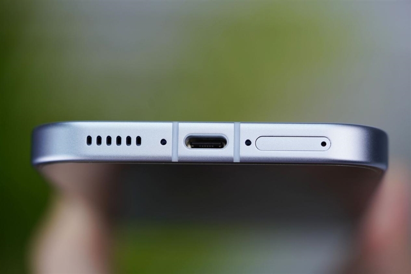 满杯实力无需取舍!iQOO Z11 Turbo评测:第五代骁龙8+Q2独显 新的中端性能王