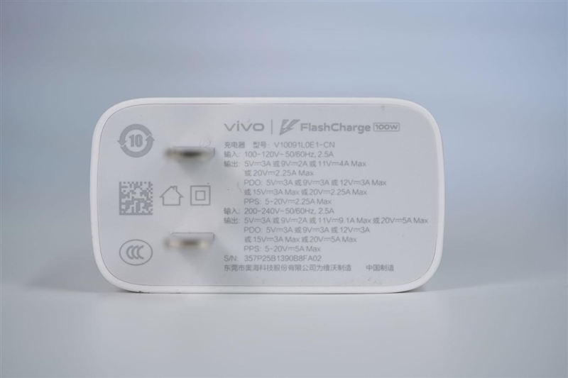 满杯实力无需取舍!iQOO Z11 Turbo评测:第五代骁龙8+Q2独显 新的中端性能王