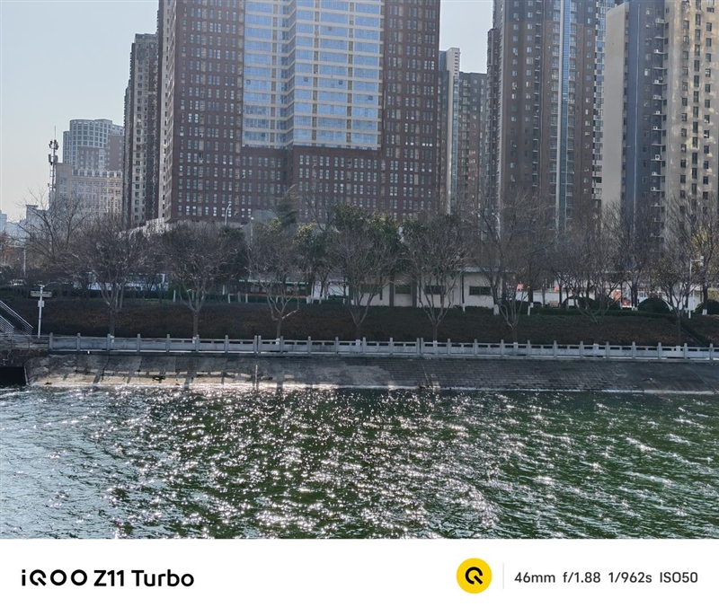 满杯实力无需取舍!iQOO Z11 Turbo评测:第五代骁龙8+Q2独显 新的中端性能王