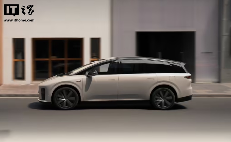 消息称理想将重点调整 30 万元级车型：纯电 i8 持续迭代，增程精简 SKU