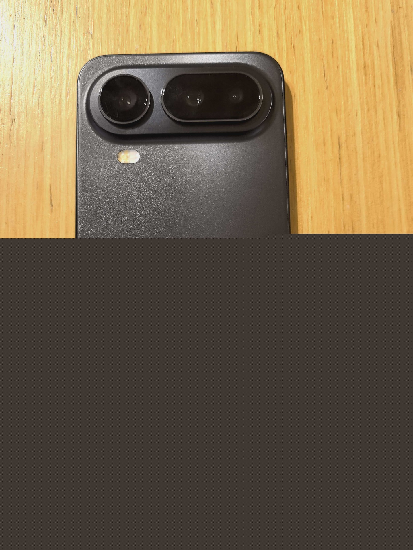 荣耀 Magic8 Pro Air 手机线下展出，影像、显示等核心参数公开