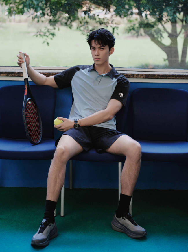 女网友自称有吴磊床照引热议！吴磊工作室发声明