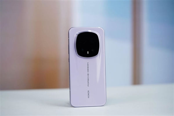 24GB内存!荣耀Magic 8 RSR保时捷设计首发评测:当今调教最好的第五代骁龙8至尊机皇