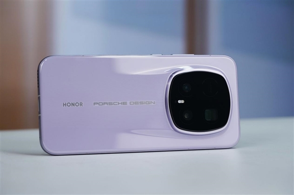 24GB内存!荣耀Magic 8 RSR保时捷设计首发评测:当今调教最好的第五代骁龙8至尊机皇