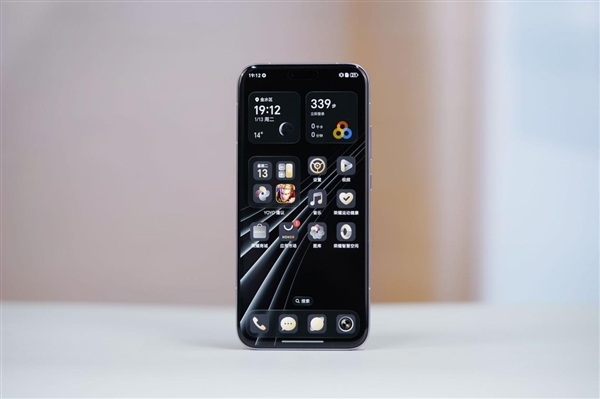 24GB内存!荣耀Magic 8 RSR保时捷设计首发评测:当今调教最好的第五代骁龙8至尊机皇