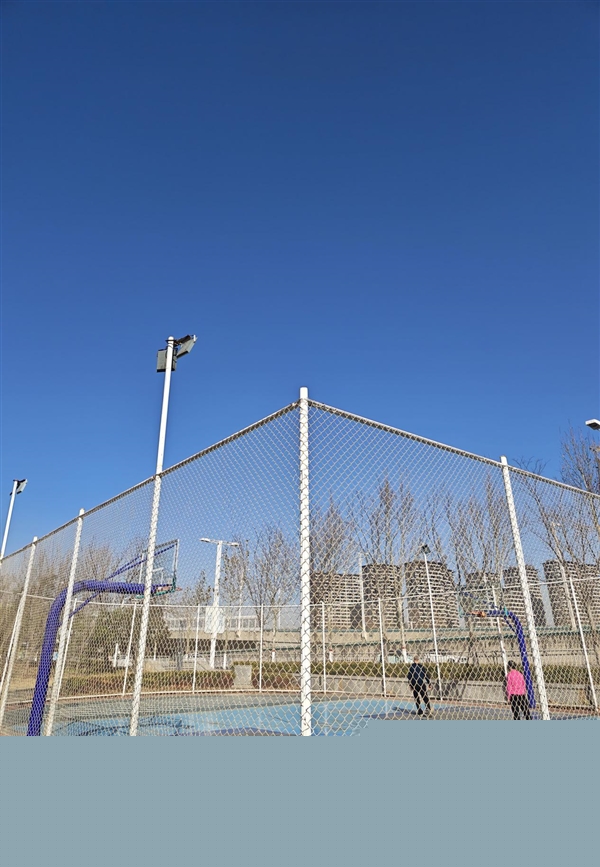 24GB内存!荣耀Magic 8 RSR保时捷设计首发评测:当今调教最好的第五代骁龙8至尊机皇