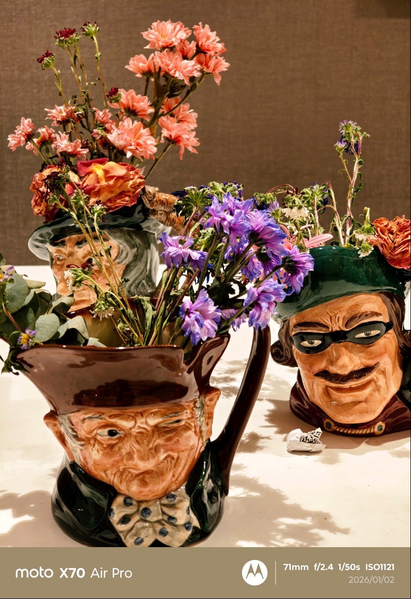 联想 moto X70 Air Pro全面评测：一台敢叫Pro的Air，到底强在哪？