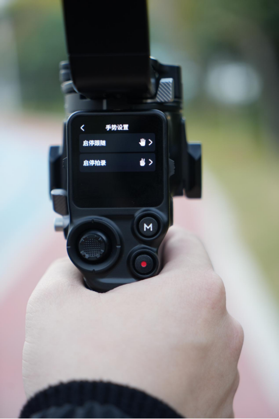 单兵增稳作战神器！大疆RS 5评测：全面进化的电控提壶 稳定器的第二套操作系统