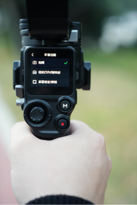 单兵增稳作战神器！大疆RS 5评测：全面进化的电控提壶 稳定器的第二套操作系统