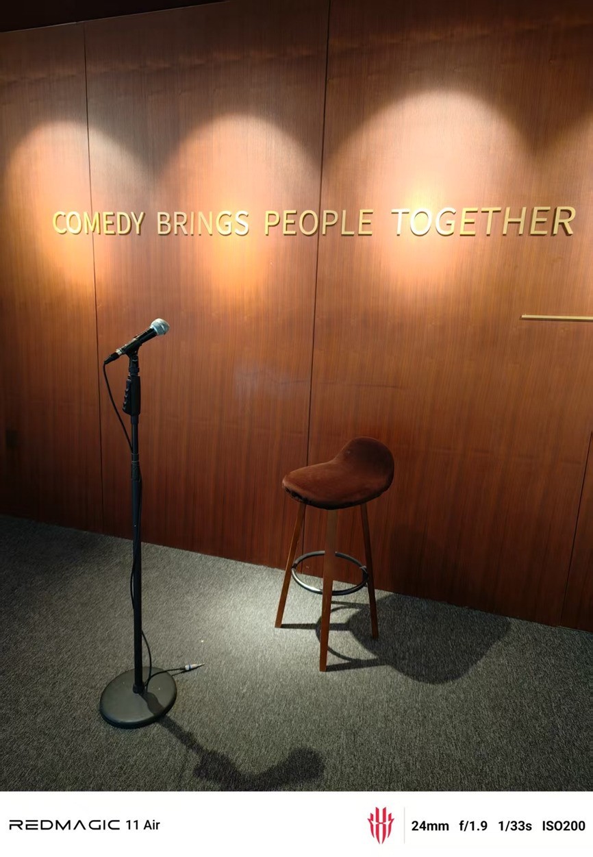 红魔11 AIR全面评测：轻薄高颜值的“掌中PC”