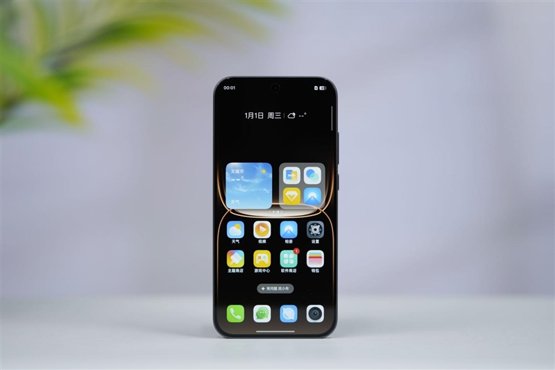 165Hz 满帧生态 + 极客面板 真我Neo8全面评测：这才是新一代潮玩电竞旗舰该有的样子