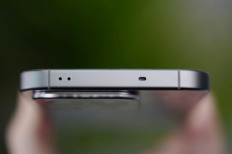 165Hz 满帧生态 + 极客面板 真我Neo8全面评测：这才是新一代潮玩电竞旗舰该有的样子