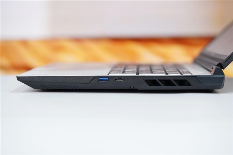 QLC早已今非昔比!七彩虹隐星P16 Pro笔记本评测:最强消费级QLC SSD配高性价比游戏本!