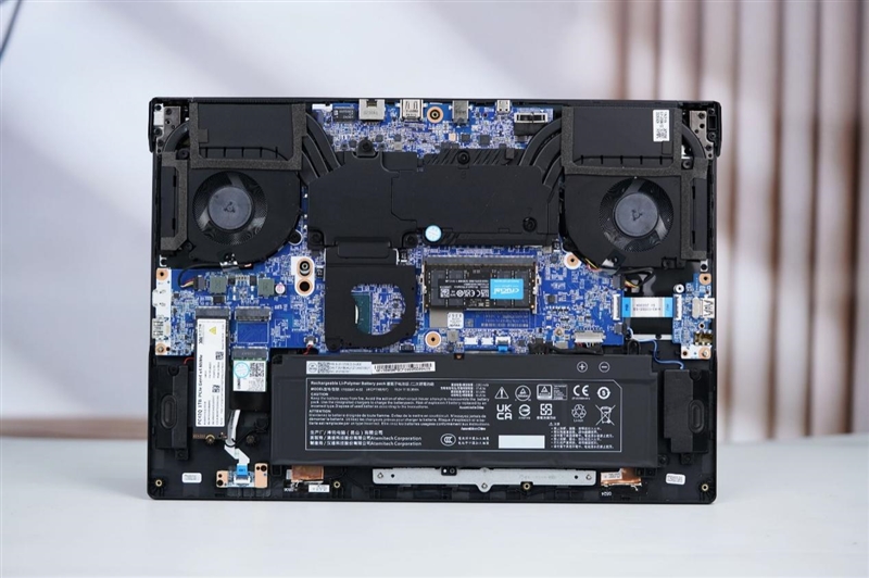 QLC早已今非昔比!七彩虹隐星P16 Pro笔记本评测:最强消费级QLC SSD配高性价比游戏本!