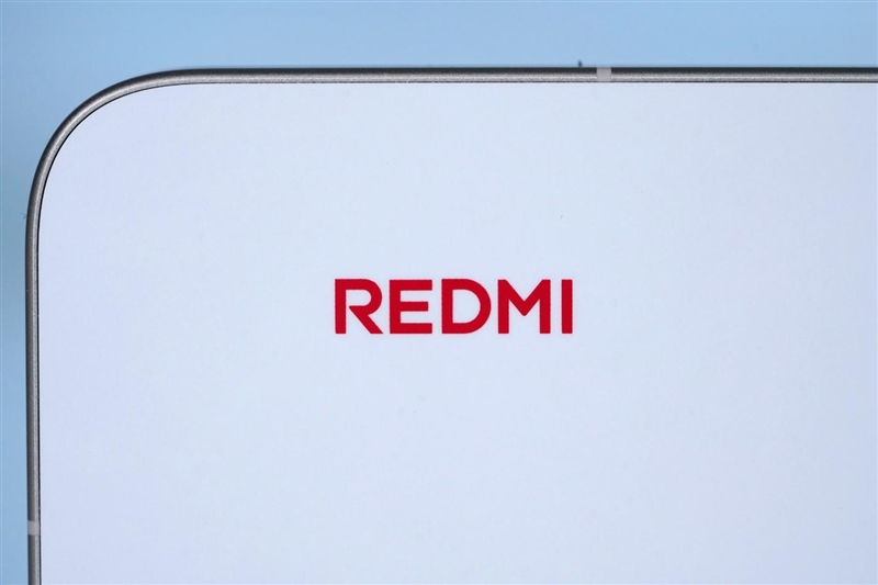 9000mAh电池+满血天玑9500s! REDMI Turbo 5 Max全面评测:这次把中端机的桌子掀了