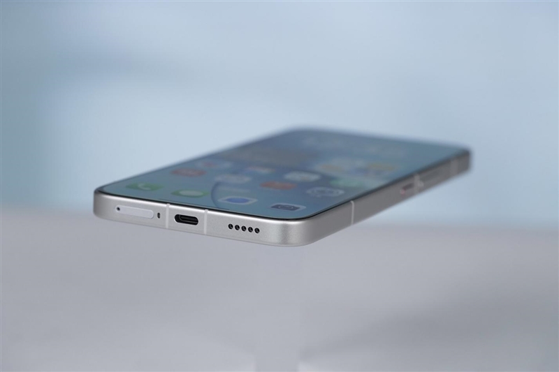 9000mAh电池+满血天玑9500s! REDMI Turbo 5 Max全面评测:这次把中端机的桌子掀了