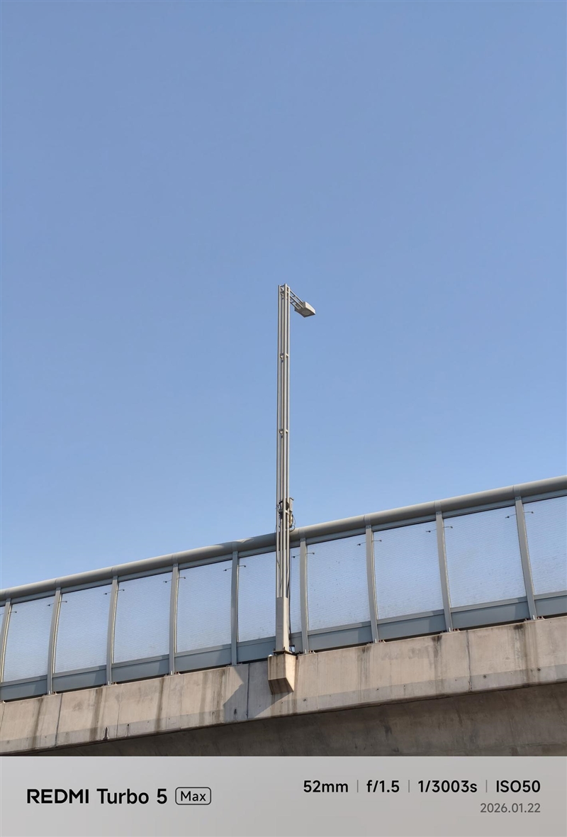 9000mAh电池+满血天玑9500s! REDMI Turbo 5 Max全面评测:这次把中端机的桌子掀了