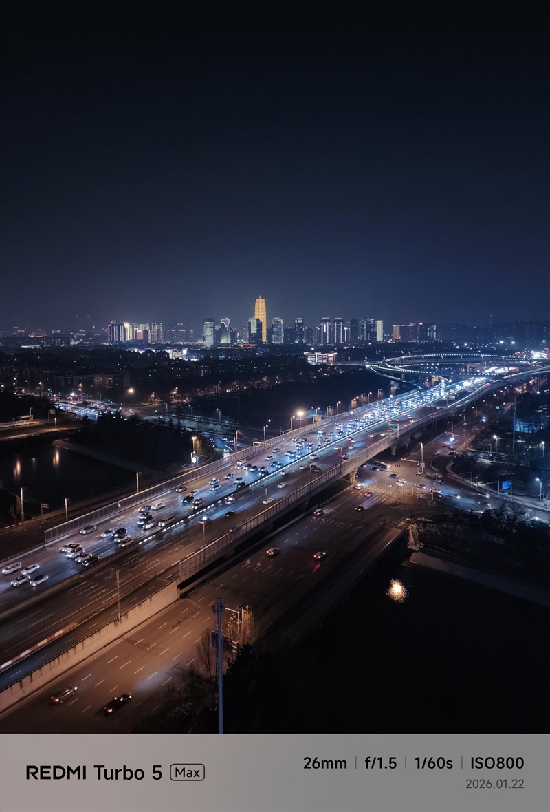 9000mAh电池+满血天玑9500s! REDMI Turbo 5 Max全面评测:这次把中端机的桌子掀了