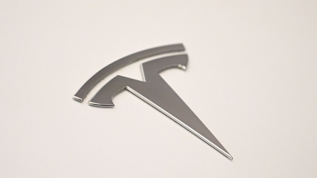 特斯拉停产Model S和X让路第三代Optimus，马斯克称机器人最大竞争对手在中国