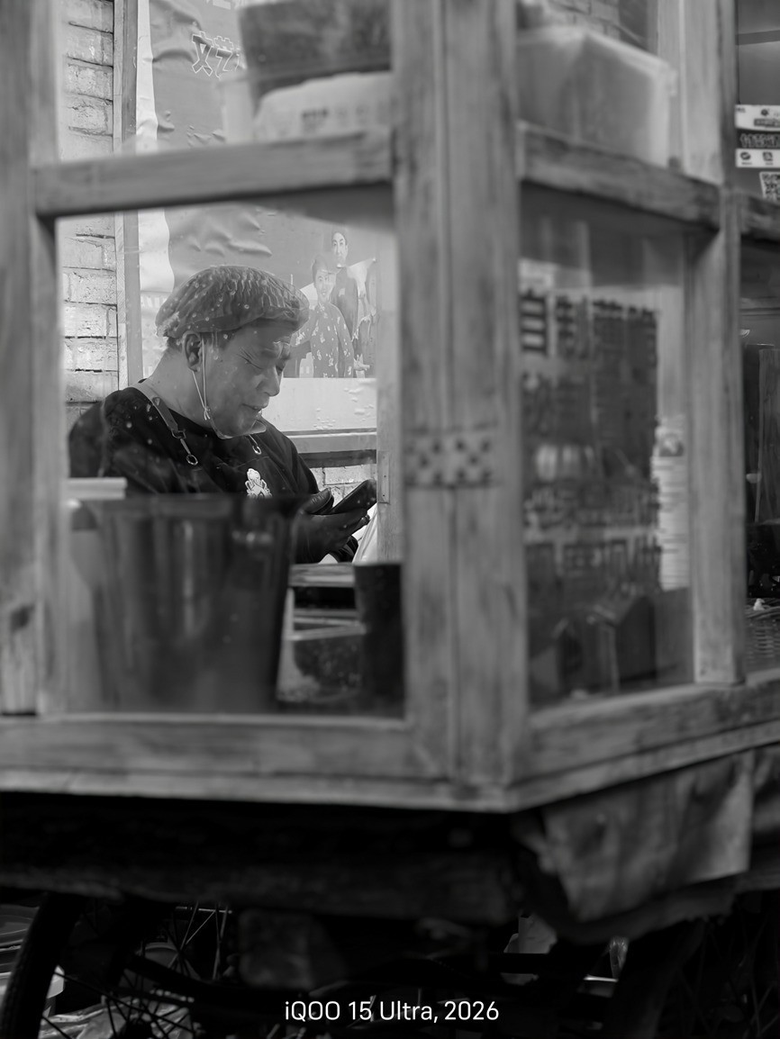 iQOO 15 Ultra全面评测 重新定义“性能Ultra”