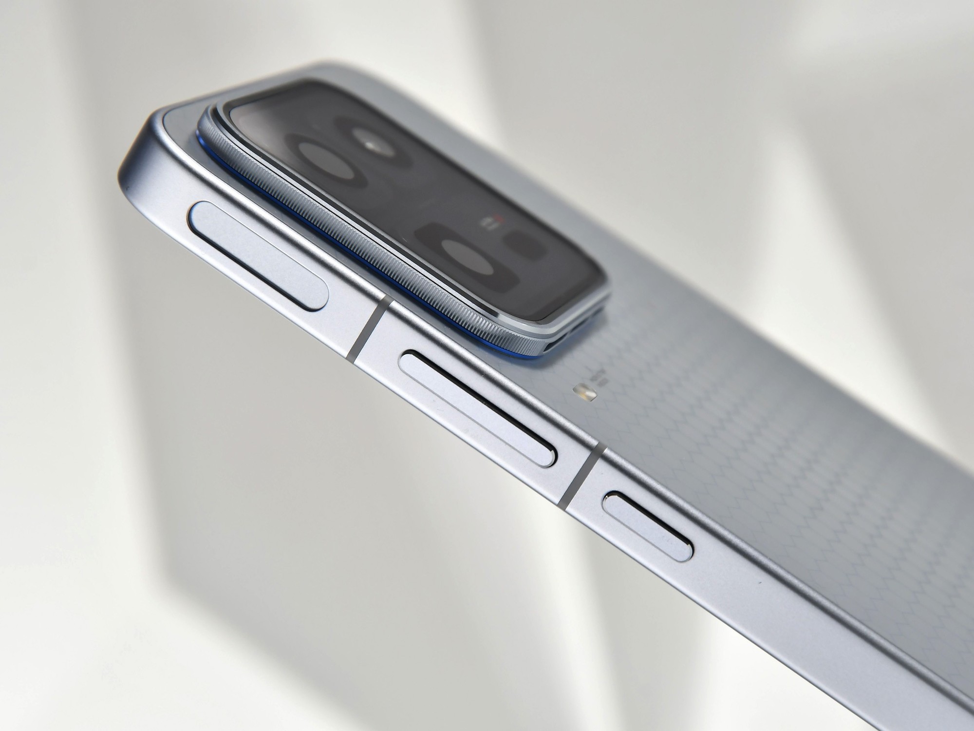 一文看懂iQOO 15/15 Ultra怎么选 追求电竞极致看Ultra