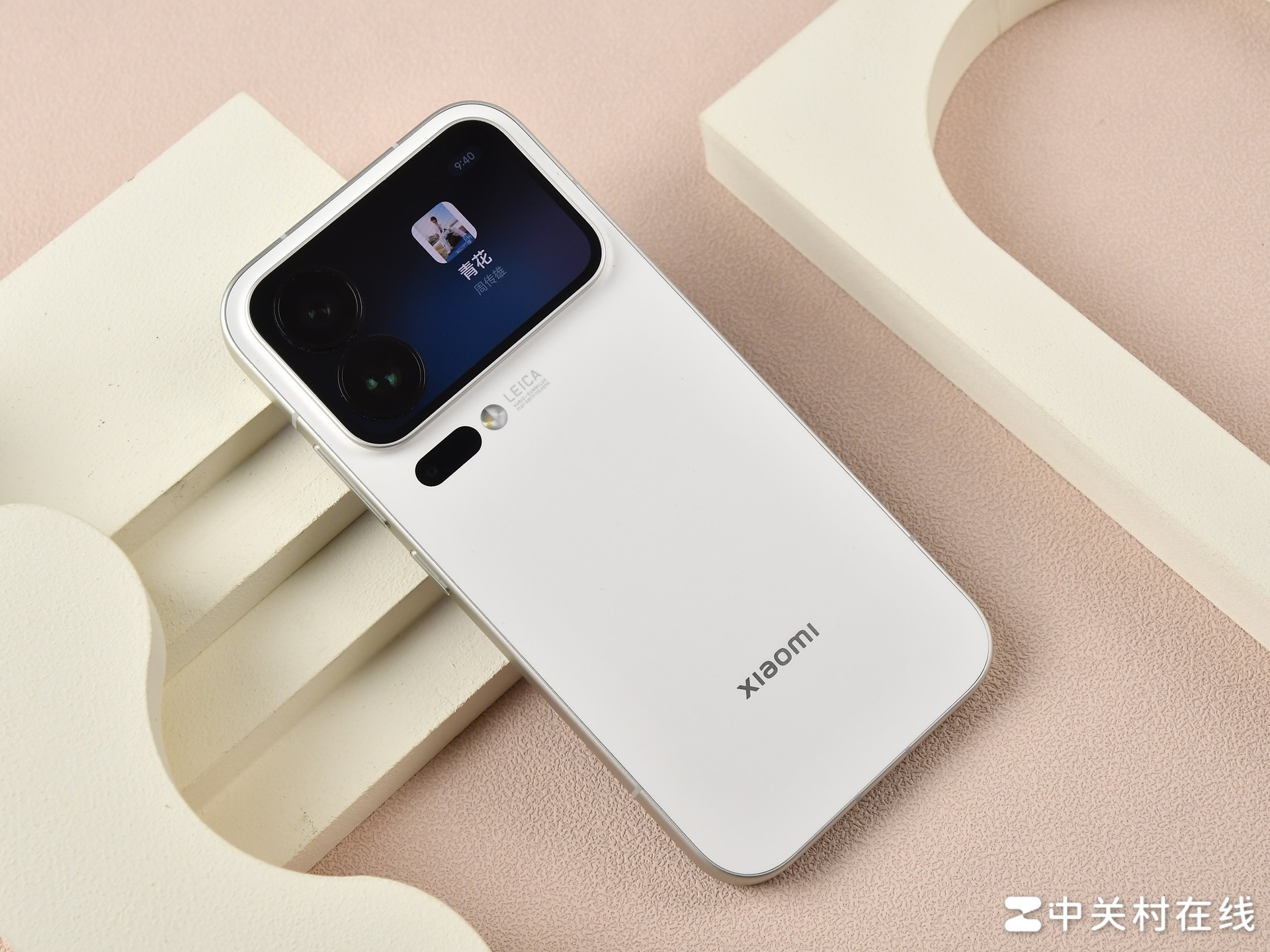 新一轮旗舰大战将至:小米去背屏,OPPO死磕小屏影像