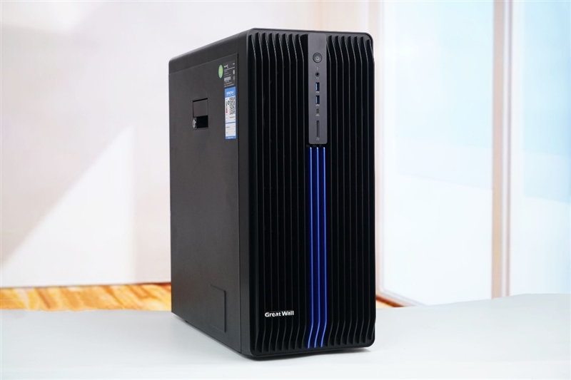 4张96GB显存暴力输出!英特尔锐炫Pro B60和长城世恒X-AIGC工作站评测:可满足千人同时在线聊天