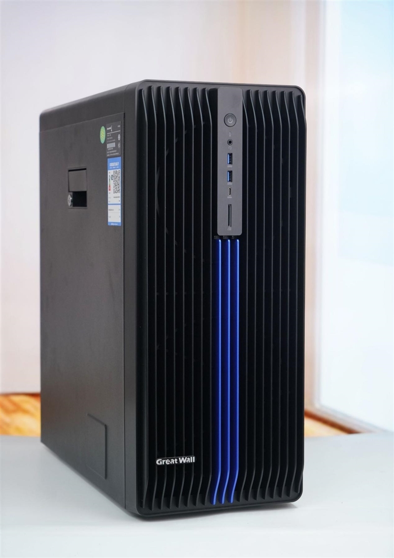 4张96GB显存暴力输出!英特尔锐炫Pro B60和长城世恒X-AIGC工作站评测:可满足千人同时在线聊天