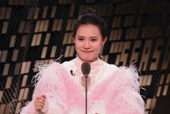 谢依霖吐槽董璇老公:婚前说不要婚后又说要孩子