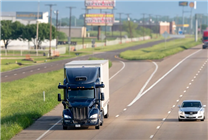 不会疲惫不用休息！Aurora自动驾驶卡车一次性跑完1600公里