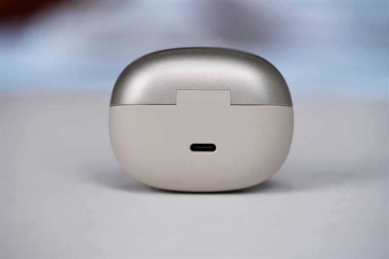 299 元卷出天际!哈趣 Ace1 耳机评测:自带 AI 翻译与会议纪要 它真能平替千元旗舰