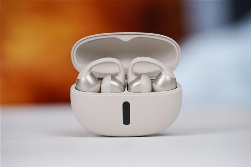 299 元卷出天际!哈趣 Ace1 耳机评测:自带 AI 翻译与会议纪要 它真能平替千元旗舰