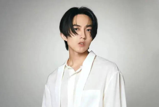 林宥嘉怒怼记者！因不满反复炒作与邓紫棋恋情旧闻