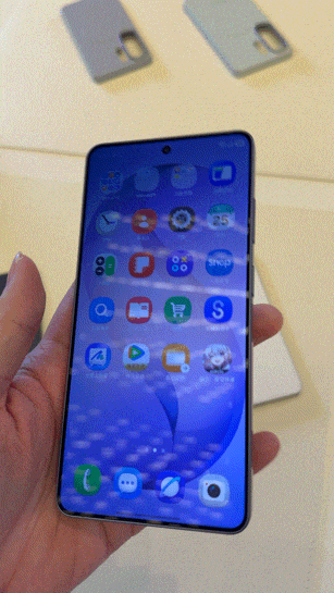 告别锋利棱角，拥抱全能AI：三星Galaxy S26 Ultra抢先上手体验