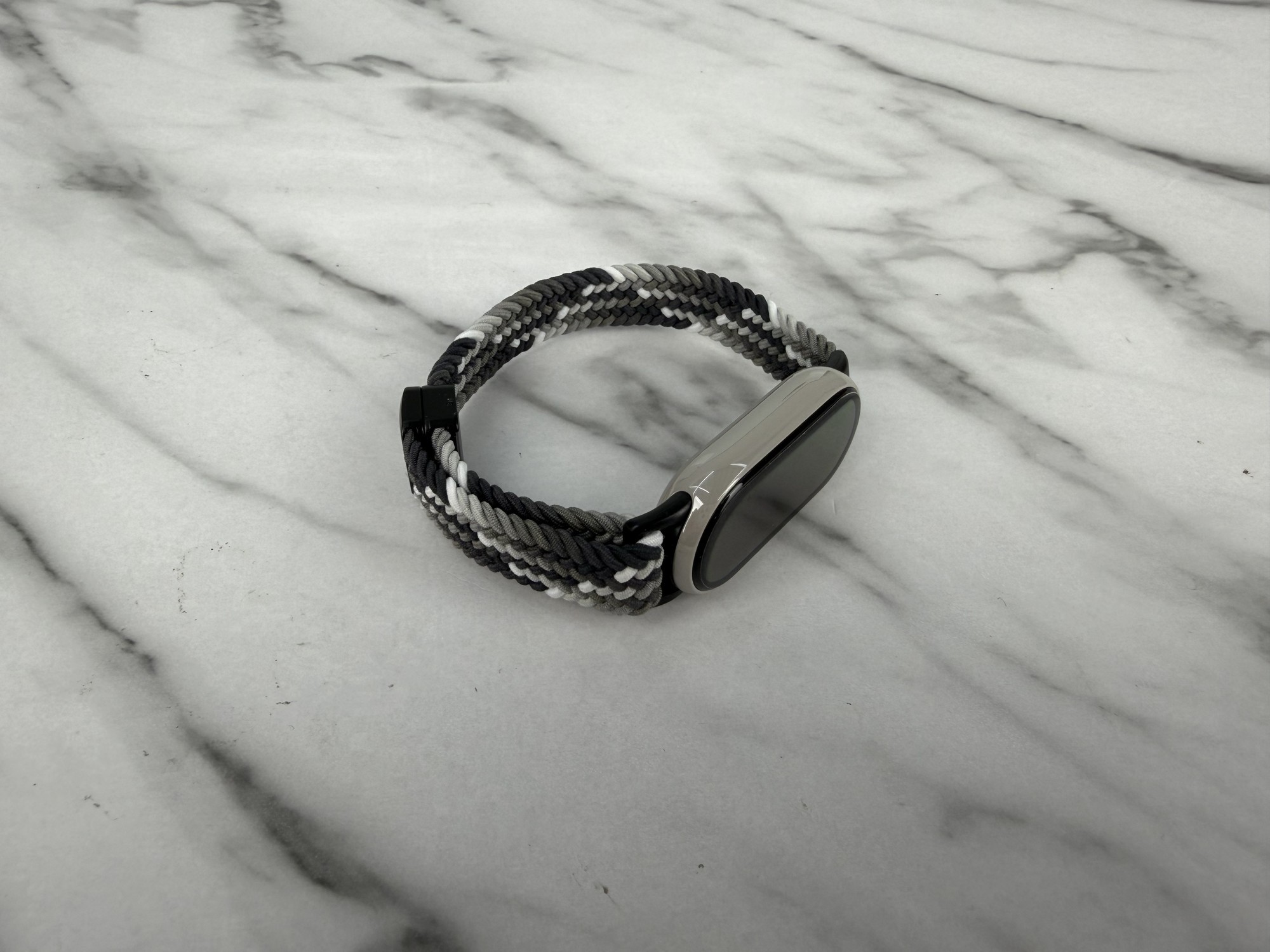 小米手环10陶瓷版评测：价格是手表零头，真能行？