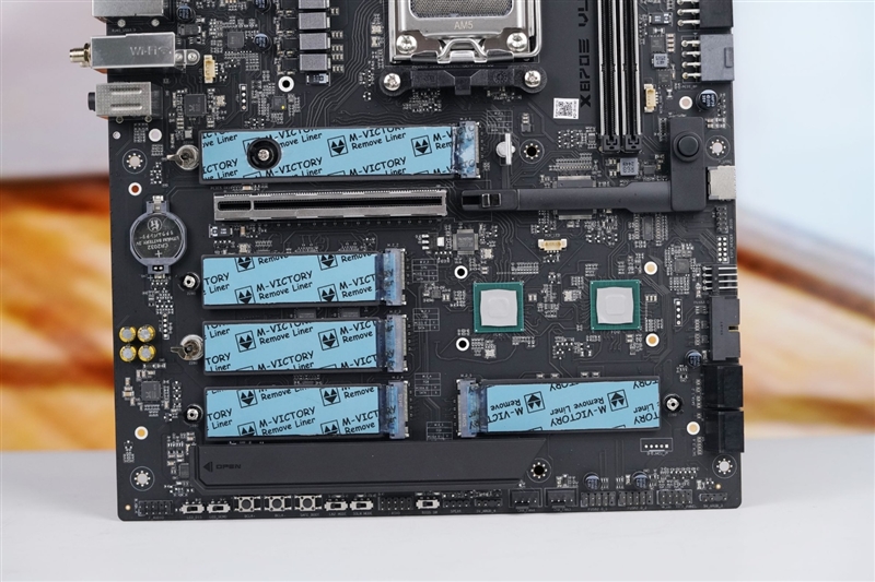 AMD X3D最强优化！七彩虹iGame X870E Vulcan OC V14火神主板评测：专属优化 温度更低性能更强