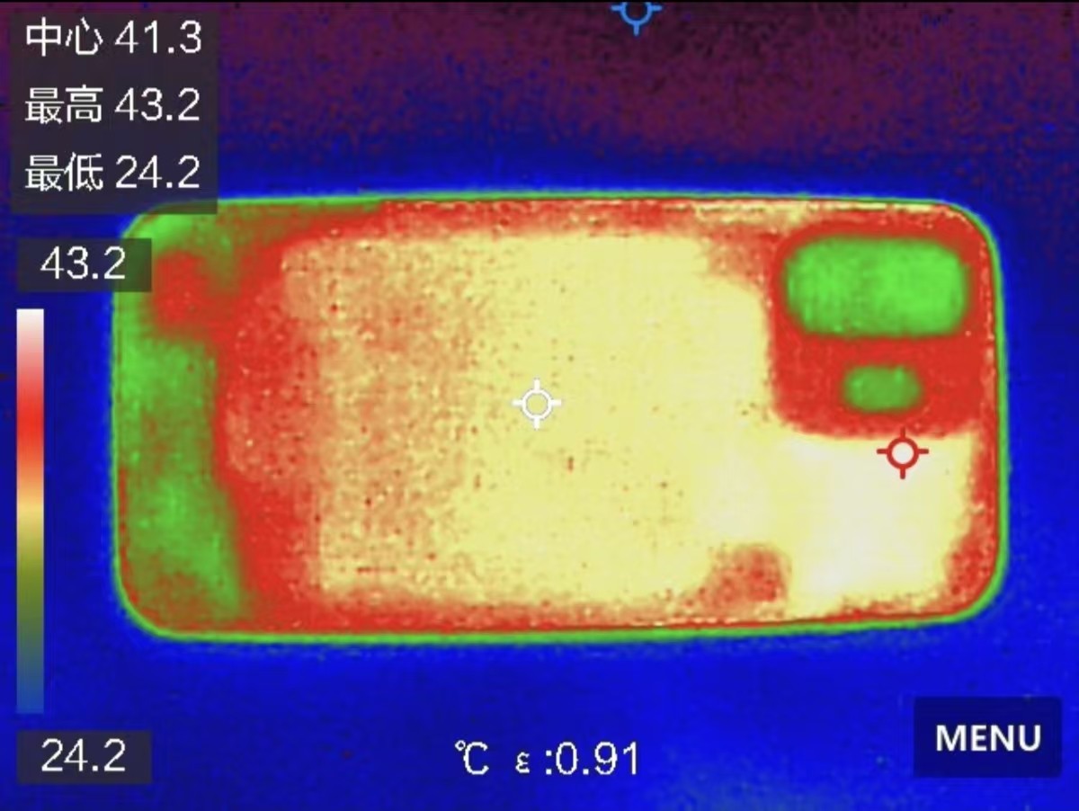 小屏彻底疯狂!一加15T性能实测:旗舰游戏体验再进阶