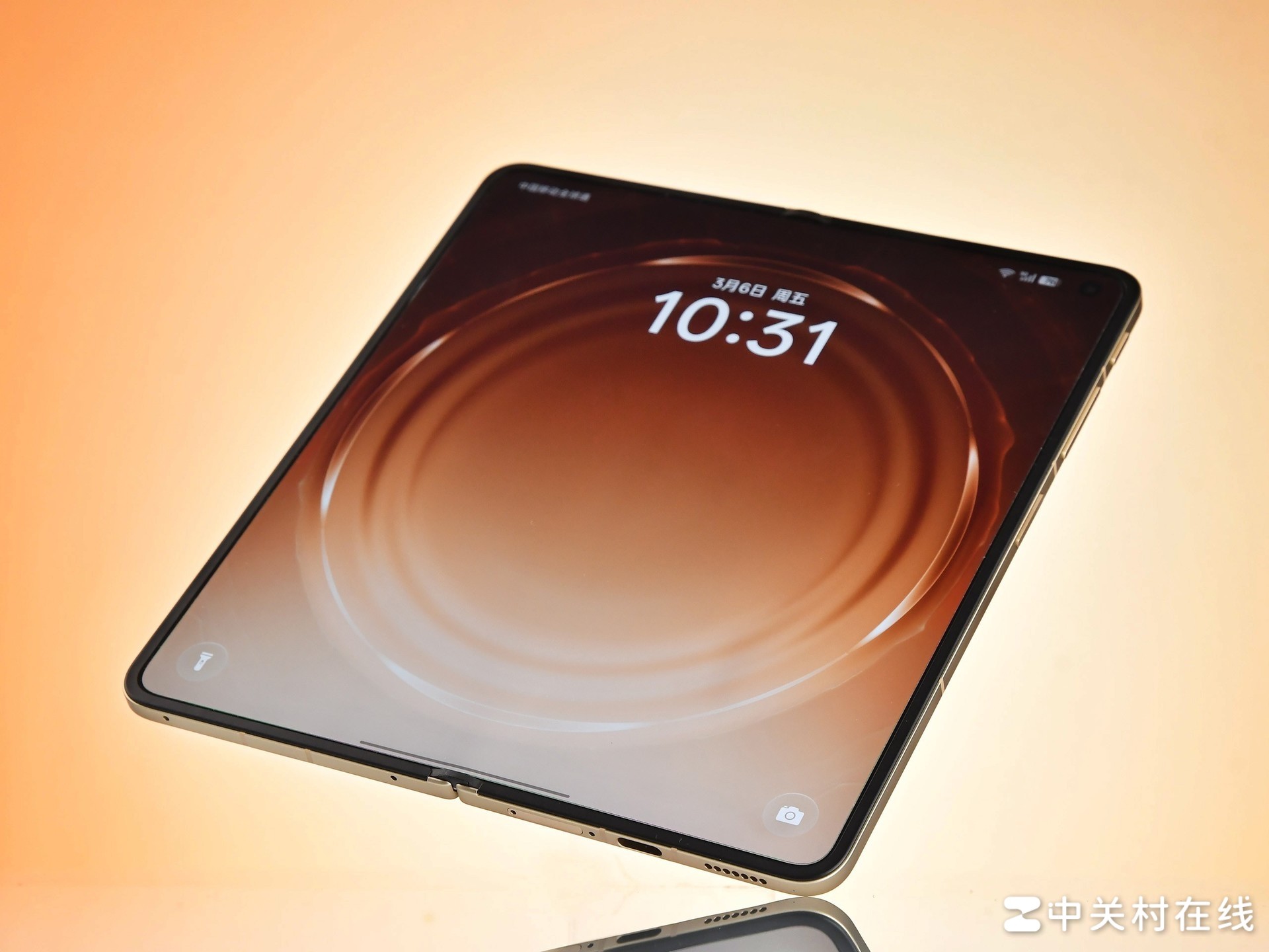 折叠屏的折痕,对使用到底有多大影响?