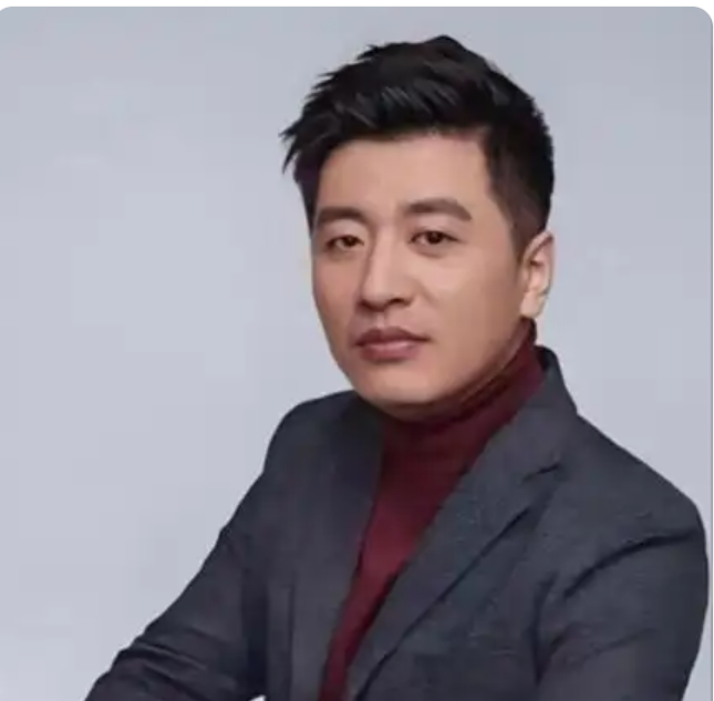 张雪峰今年多大呀？怎么会突然猝死了？